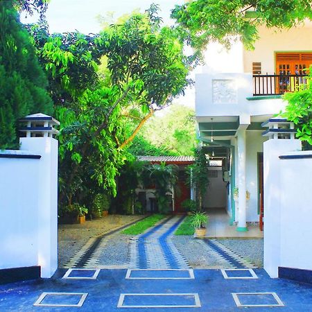 Castle Resort Yala ティッサマハーラーマ エクステリア 写真