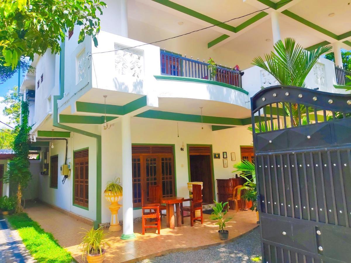Castle Resort Yala ティッサマハーラーマ エクステリア 写真