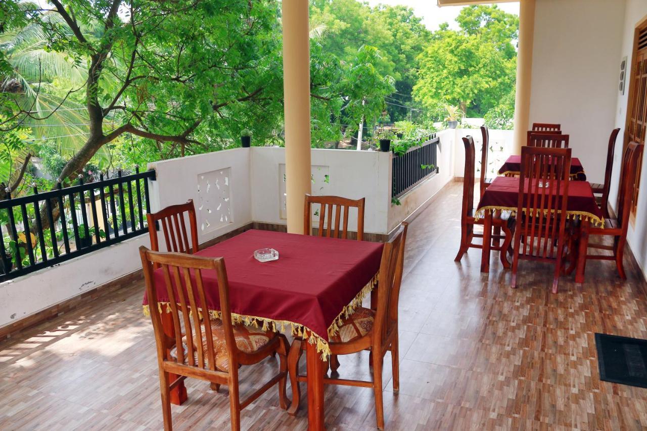 Castle Resort Yala ティッサマハーラーマ エクステリア 写真