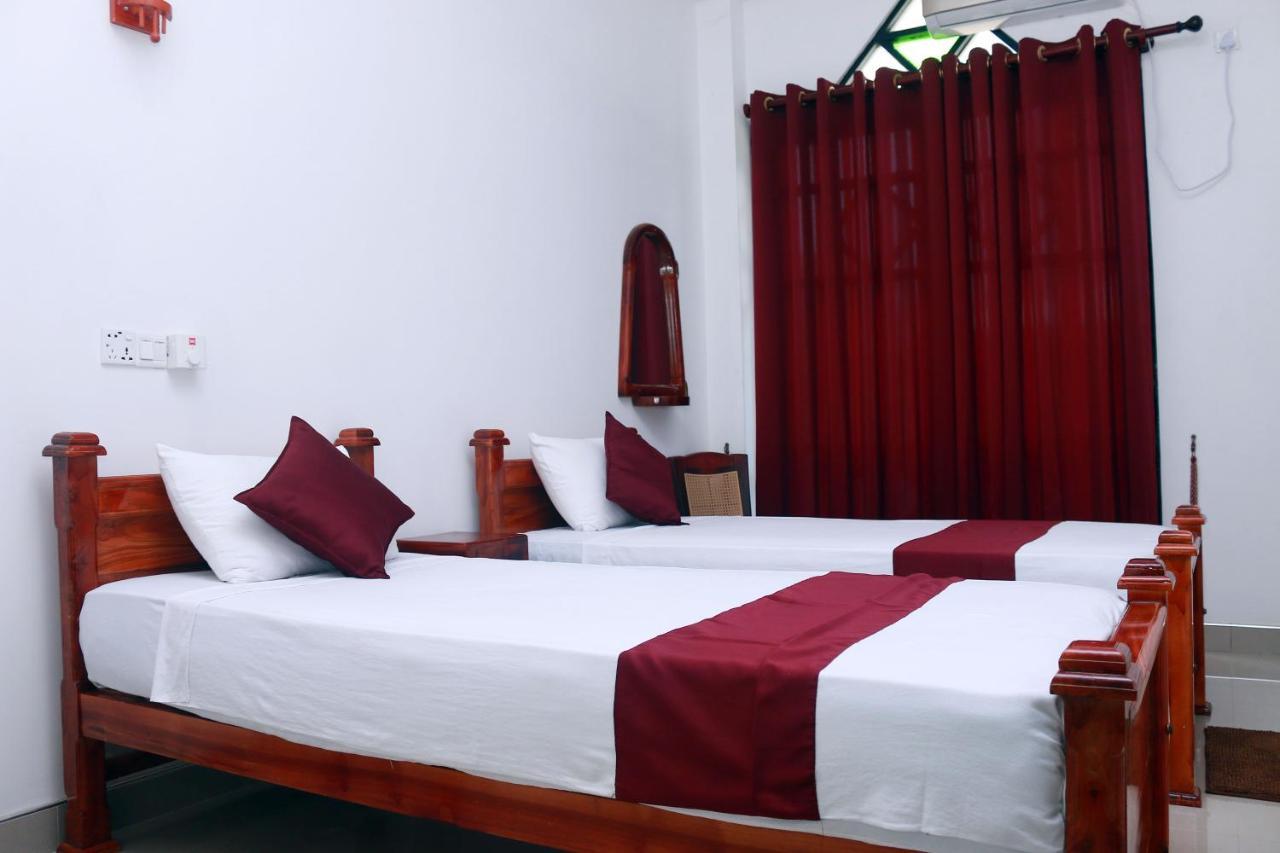 Castle Resort Yala ティッサマハーラーマ エクステリア 写真