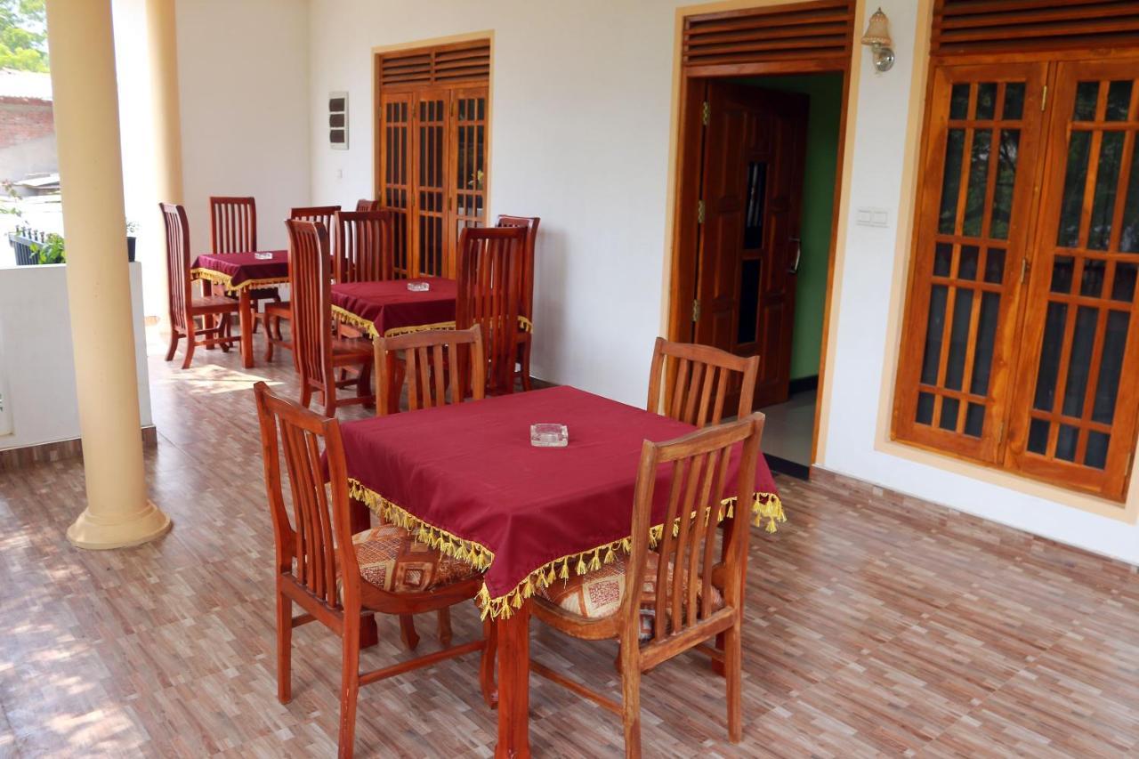 Castle Resort Yala ティッサマハーラーマ エクステリア 写真
